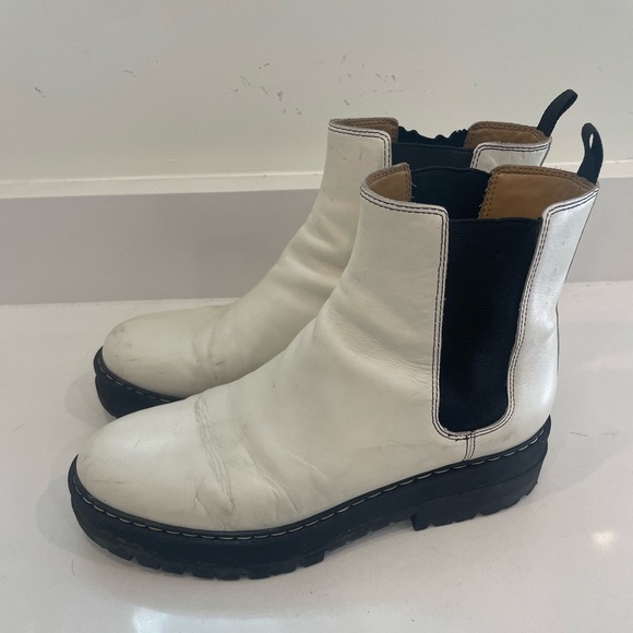 Marc Fisher Pirro Chelsea Lugsole Ankle Boot - Picture 13 of 13